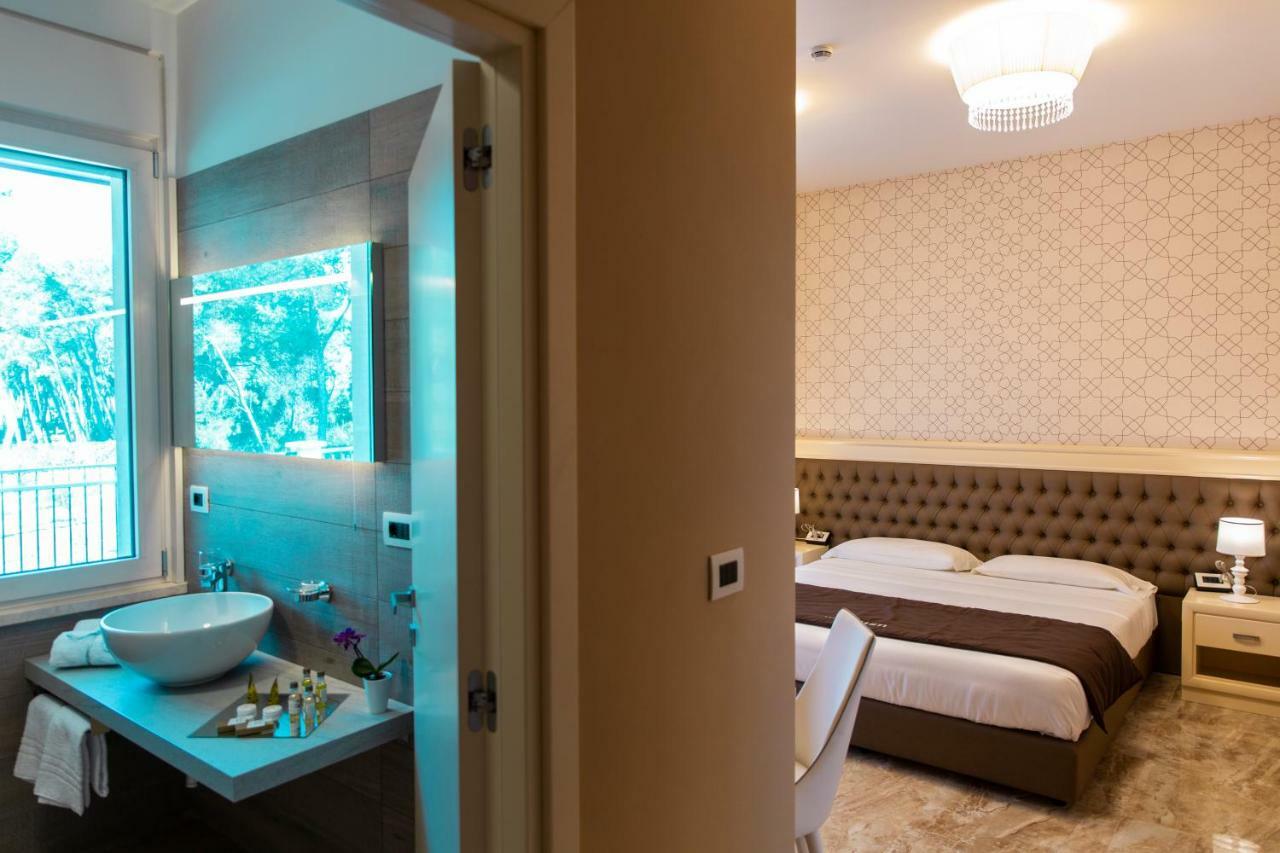 Aurum Suites Pescara Exterior photo